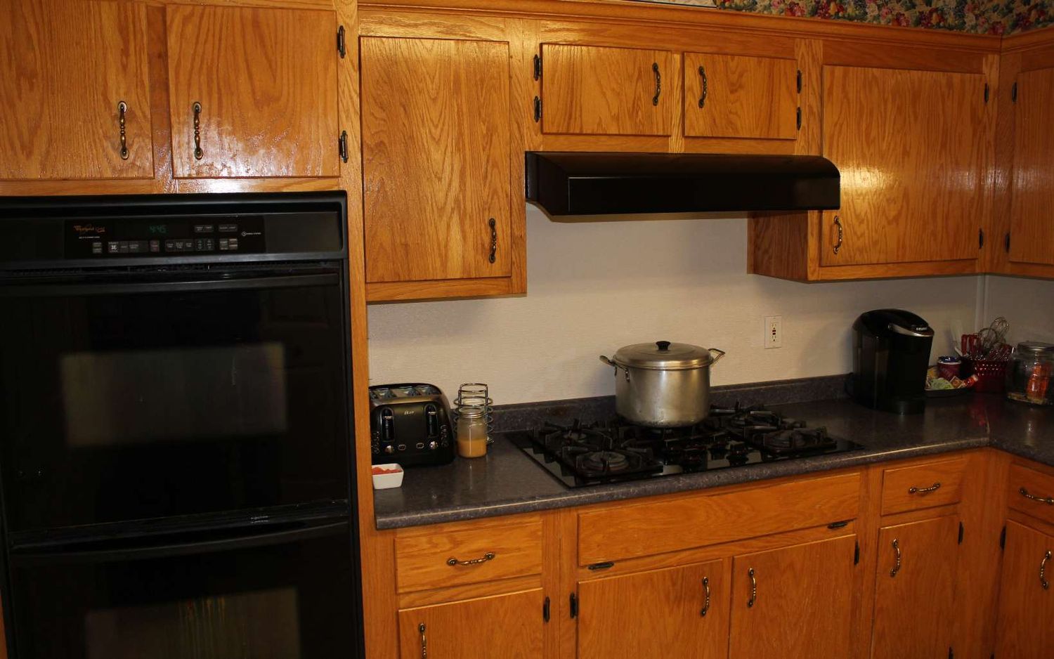 56 W Vineyard Ln, Hayesville, NC 28904